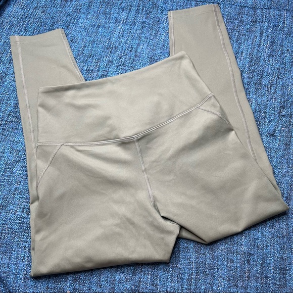 Girlfriend Collective Compressive High Rise Leggings in Olive Green - Picture 4 of 5